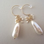 縦長パールのピアス
