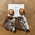 ビーズカボションとリボンのイヤリング♡