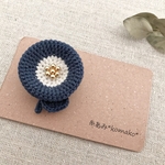 在庫処分品＊まるいお花ブローチ