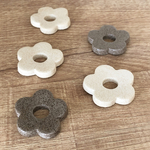 お花箸置き白黒ペア