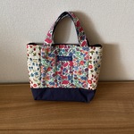 リバティの色々生地を使ったバッグ
