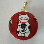 マカロンポーチ　招き猫ドビー織（赤）