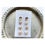 三連淡水パールピアス