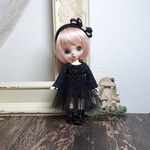 オビツ11　ワンピースとカチューシャ(黒チュール×ハート)