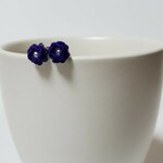 玉結びピアス【紺】★小ぶり★