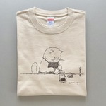 「カフェのマスター」手描きデザインTシャツ　カラー/ニュアンスベージュ（5.6oz）
