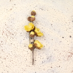 布花　蝋梅　ブローチ