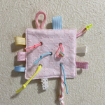 ひっぱる！摘む★シャカシャカ★布おもちゃ★タグ★ベビー