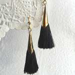 (訳あり)シックなブラックカラーの大人タッセルピアス/イヤリングへ変更可能