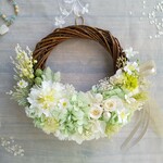 Lune Bonheur＜ menthe verte＞＊受注制作＊ハーフムーンリース＊プリザーブドフラワー＊お花＊ギフト＊結婚祝い＊新築祝い＊お誕生日祝い＊ウェディング＊春の新作
