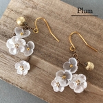 冬空に咲く 梅 ピアス/イヤリング