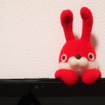 ウサギおじさん＊「おっ、頑張ってるじゃないか。」＊レッド＊パソコン＊羊毛フェルト