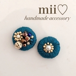 ビーズ刺繍ピアス／イヤリング　