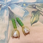 a budding beauty 揺れるイヤリング／ピアス