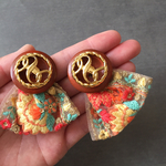 インド刺繍リボンとアンティークボタン ピアスorイヤリング