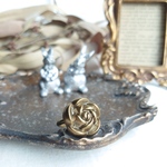 【sirokumamilk様ご注文品】バラ🌹 ボタン  リング【フリーサイズ】 