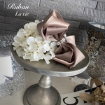 ラヴィ バナナクリップ ベージュ ラインストーン付