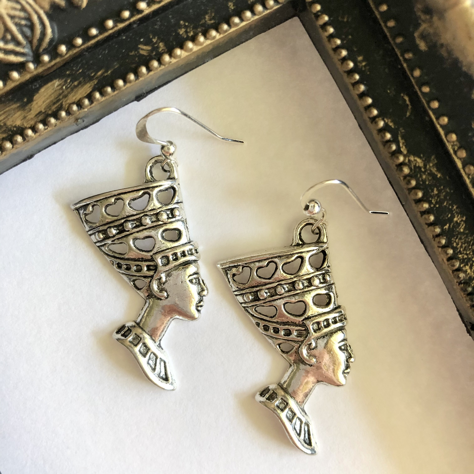 エジプト ネフェルティテイー ピアス エジプト ネフェルティテイー ピアス