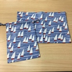 ラスト1セット‼️ w55×35cm【給食2点セット】青グレー 灰水色 波 海 ストライプ ヨット柄 ⛵️ ★ ランチョンマット 巾着 男の子 小学校 給食
