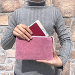 人気!! 本革 スエードポーチM 横長 クセになる手触り♡ フラットタイプ マルチケース サクラピンク 桜