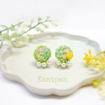 芝生のお花畑イヤリング　ピアス