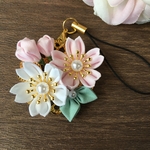 つまみ細工　桜のバッグチャーム