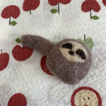 ＊羊毛フェルト＊ぶら〜り　ナマケモノさん