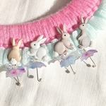 うさぎ　のピアス　イヤリング　昭和レトロ　レトロ　レトロポップ　アンティーク　パステルカラー　ウサギ　傘　白うさぎ　動物　アニマル