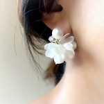 3way 紫陽花とスワロフスキー ピアス　卒業式　入学式　ドライフラワーピアス イヤリング　ゆらゆら揺れる