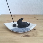 黒うさぎのお香立て