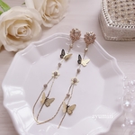 【再販】𝐵𝓊𝓉𝓉𝑒𝓇𝒻𝓁𝓎 ❤︎ きらきら‬ビジューロングバタフライピアス