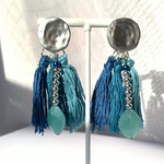 タッセルピアス