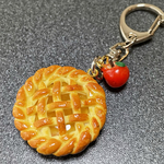 アップルパイのキーホルダー　フェイクスイーツ