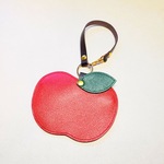 りんごのパスケース　ストラップ付き《受注制作》