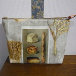 hos様オーダー品：フランス生地　パン柄のポーチ