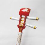 かんざし「三味線」朱色６５（紗綾形）