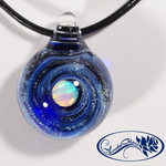 【Yasuda Glass】 ガラスの小宇宙 ホワイトオパール ペンダント　No.WM1132A