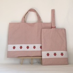 いちご刺繍のレッスンバッグ＆シューズケース♪2点セット♪ お名前刺繍テープ＊プレゼント♪クロスステッチ♪入学入園