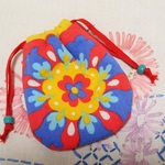 mini*mini巾着(赤地に黄色と青のお花)