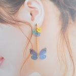 揺れる蝶々とお花の上品ブーケピアス/イヤリング🦋💐（春 ・夏・フラワー・パステルカラー ・シフォン・ブルー・イエロー・ジルコニア・揺れる ゆらゆら ）