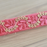 インド刺繍リボンᢂ蔦ホットピンク　インド刺繍/インドリボン/刺繍リボン/刺繍/リボン/シルクリボン/シルク/トリム/ブレード/ジャガードリボン/チロリアンテープ/チュールレース