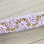 インド刺繍リボンᢂ 蔦ベビーピンク　インド刺繍/インドリボン/刺繍リボン/シルクリボン/トリム/ブレード/ジャガードリボン/チロリアンテープ/チュールレース