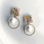 ドライフラワー💐レジン　春色　金箔　パール　ピアス　イヤリング