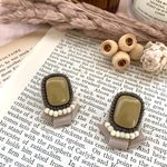ビーズ刺繍＊マスタードカボションリボンピアス