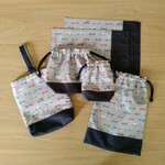 【yukari629さま専用】お弁当袋セット＆体操服袋(巾着)＆シューズケース / くるまがいっぱい(グレー)