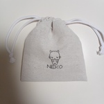 リネン巾着 猫の刺繍入り 名前入れ可