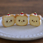りんご🍎帽子のくまさんトースト🐻