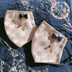 【ホワイトデー】　ホワイトチョコレートみたいな猫ねこチャームマスク🐈‍⬛　不織布が挟めるフィルターポケット付き　抗菌・防臭機能　猫　チャーム　上品　卒業式　入学式