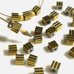 凸凹な、キューブ。50個set4×4㎜　ゴールド メタルビーズ