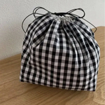 ハンドメイド　大きめ巾着袋　黒のギンガムチェック